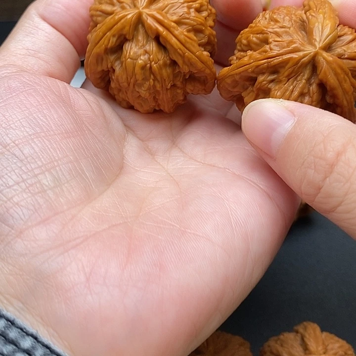 千***水文玩核桃把件白奔