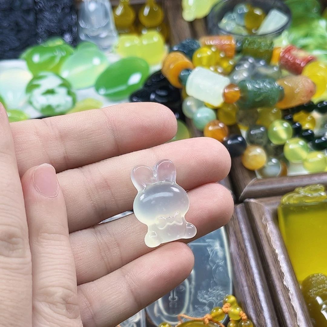 岫玉未镶嵌吊坠(不含链)