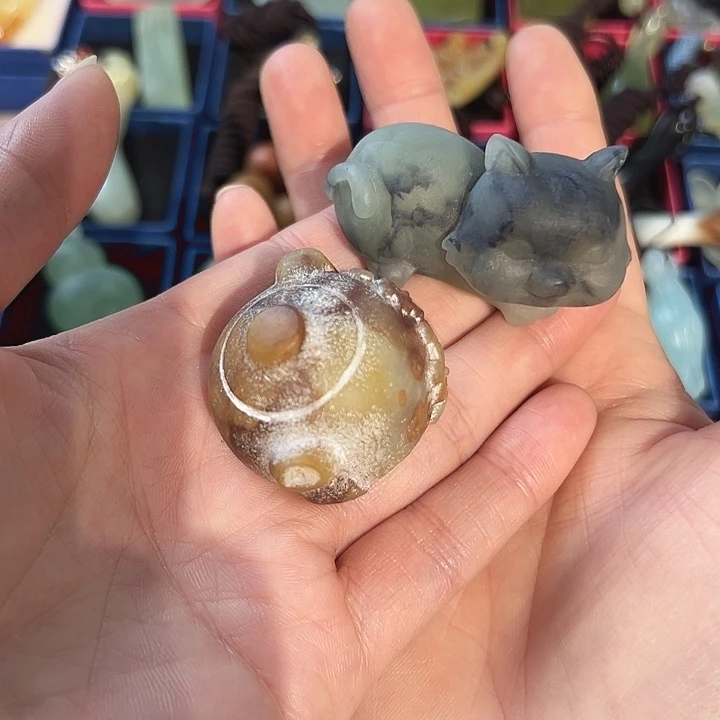 雨***仔蛇纹石玉未镶嵌吊坠(赠链)