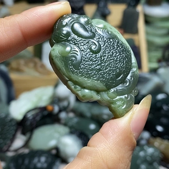 未镶嵌和田玉（糖玉）珠宝半成品