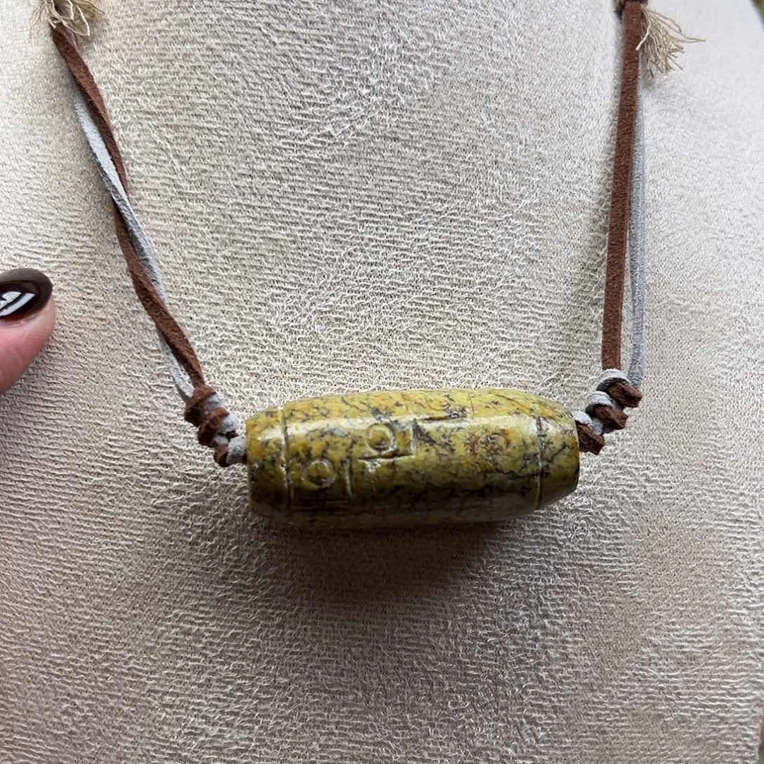 岫岩河磨玉（透闪石质玉）未镶嵌颈饰河磨玉锁骨