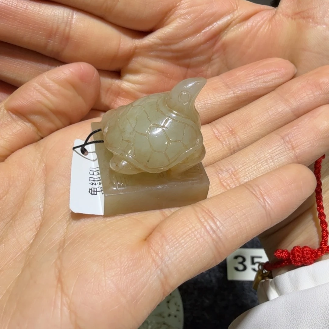 和田玉挂件未镶嵌欲**都