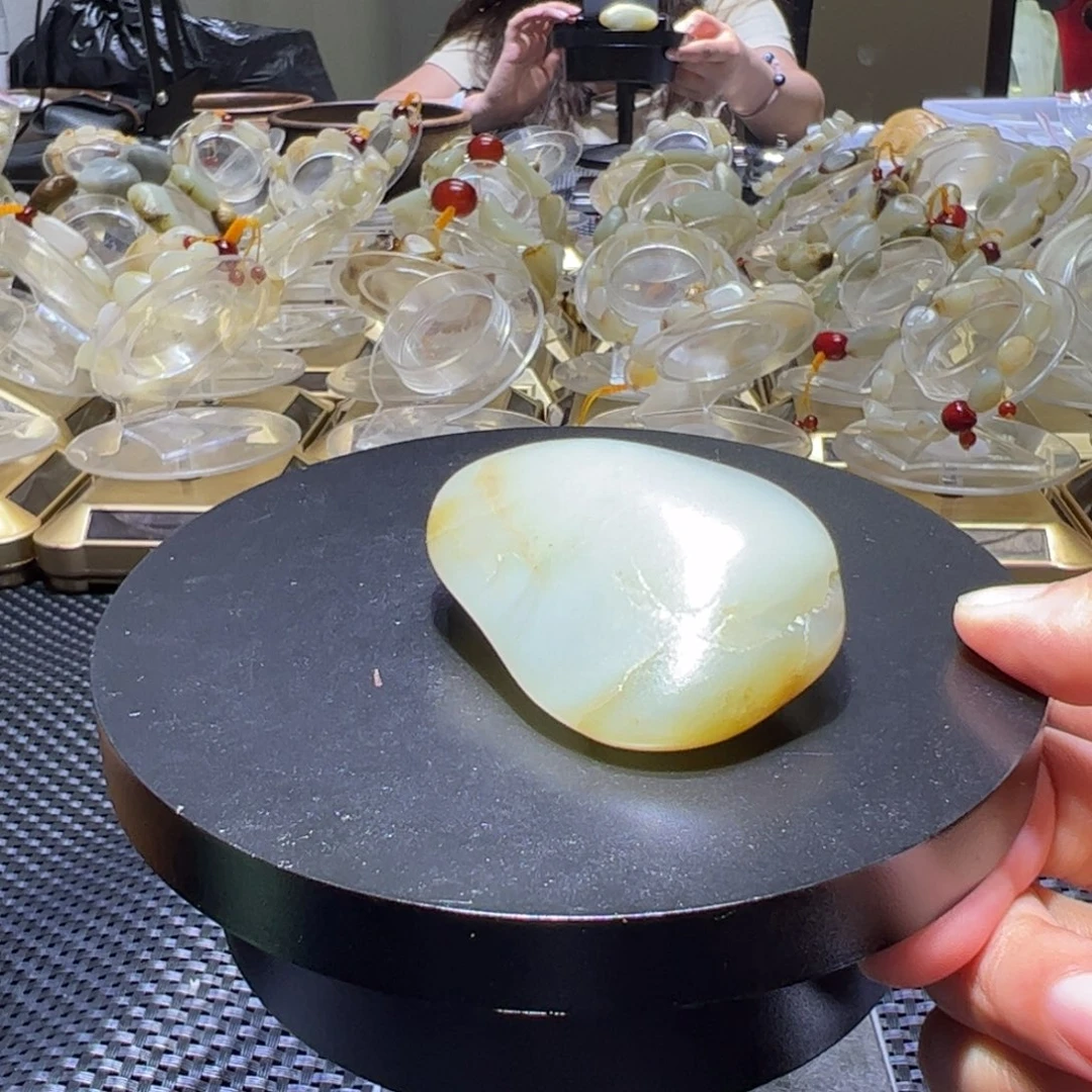 和田玉（子料）未镶嵌吊坠(不含链)80克