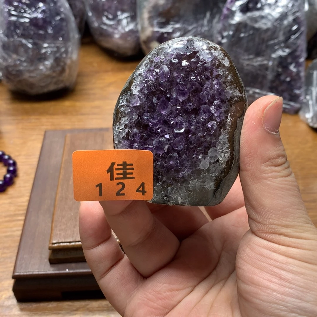 水晶大型摆件（非配饰）未镶嵌