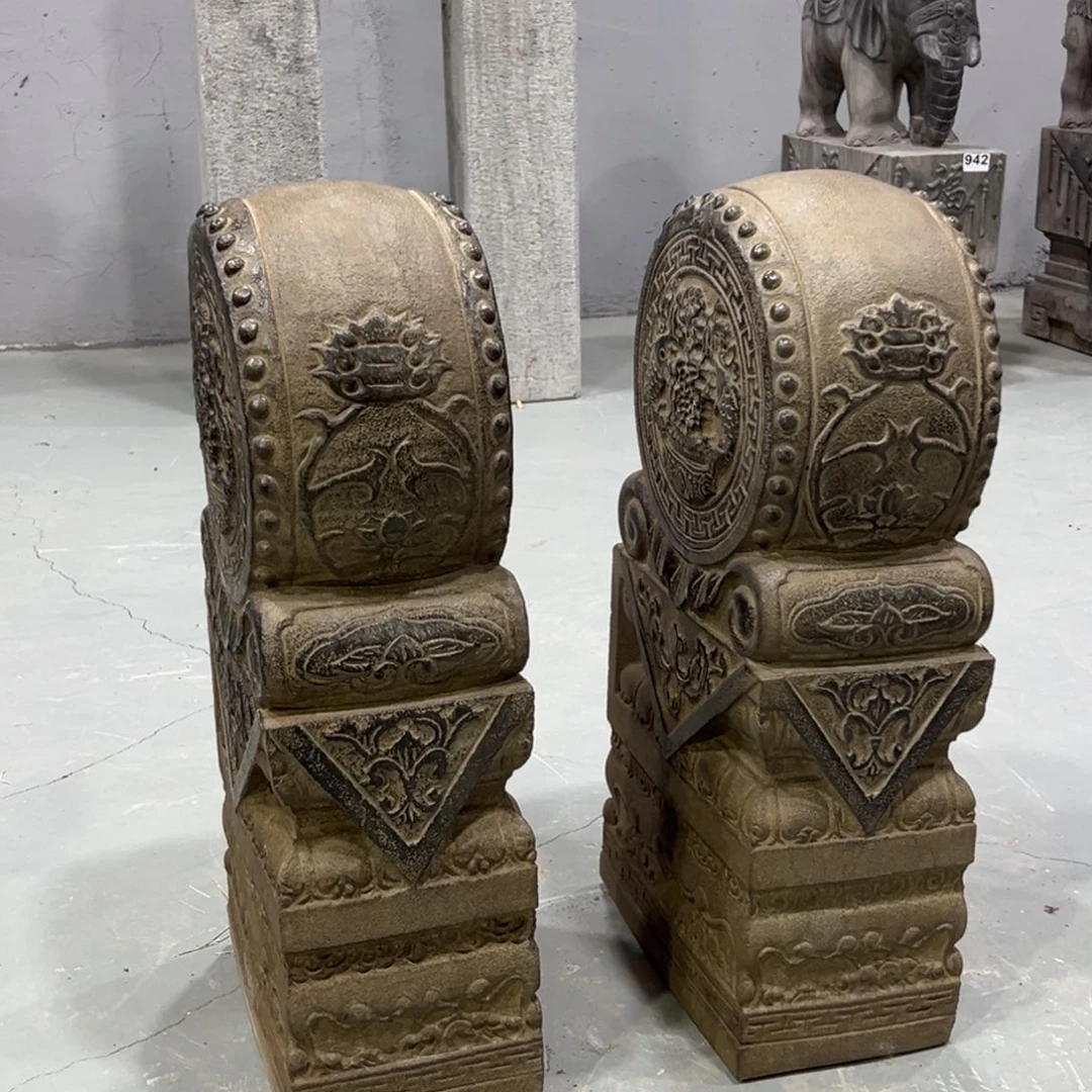 黑青石材质抱鼓石