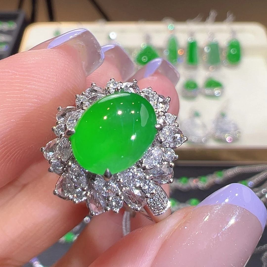 翡翠18K金镶嵌戒指翡翠