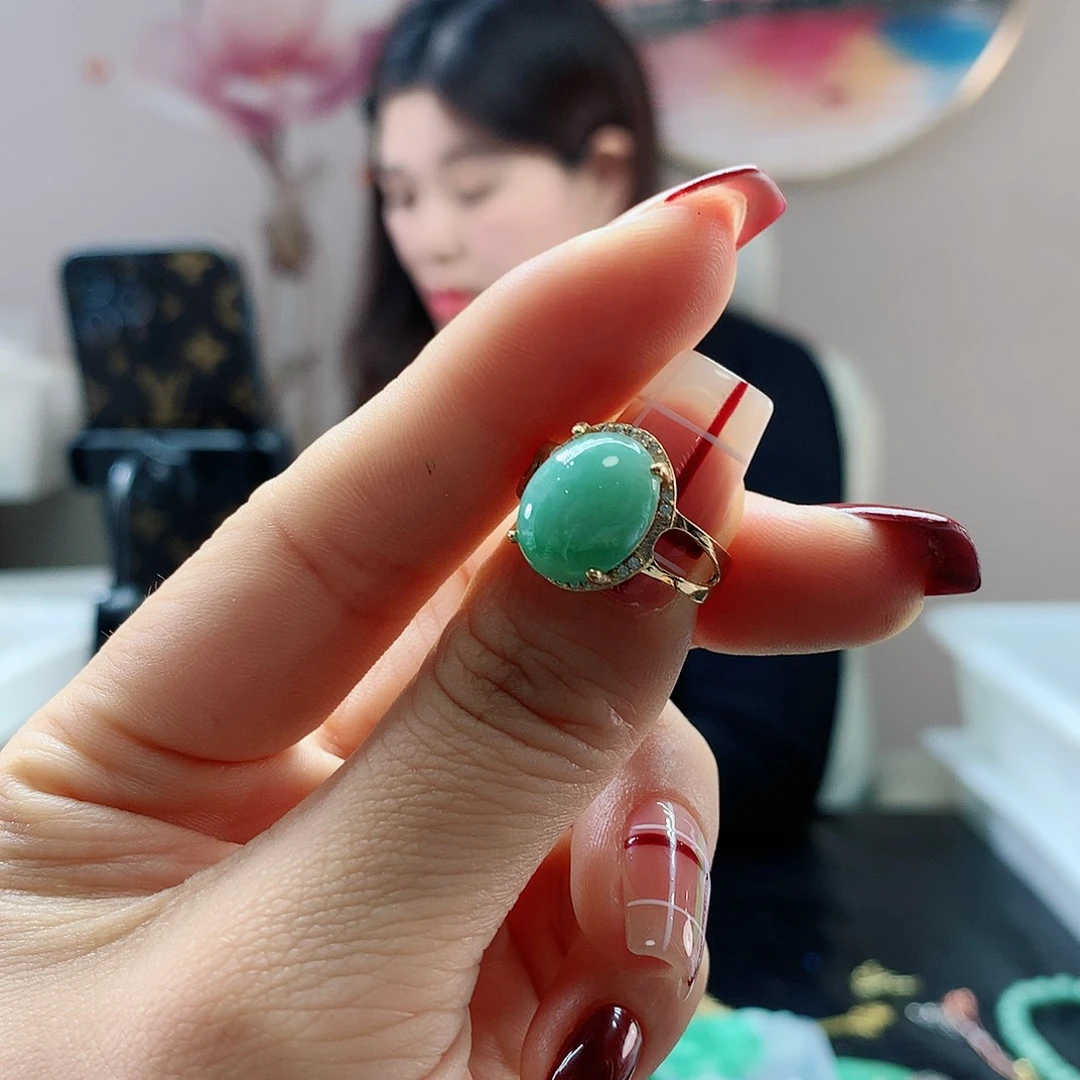 【闪购商品】翡翠戒指未镶嵌，