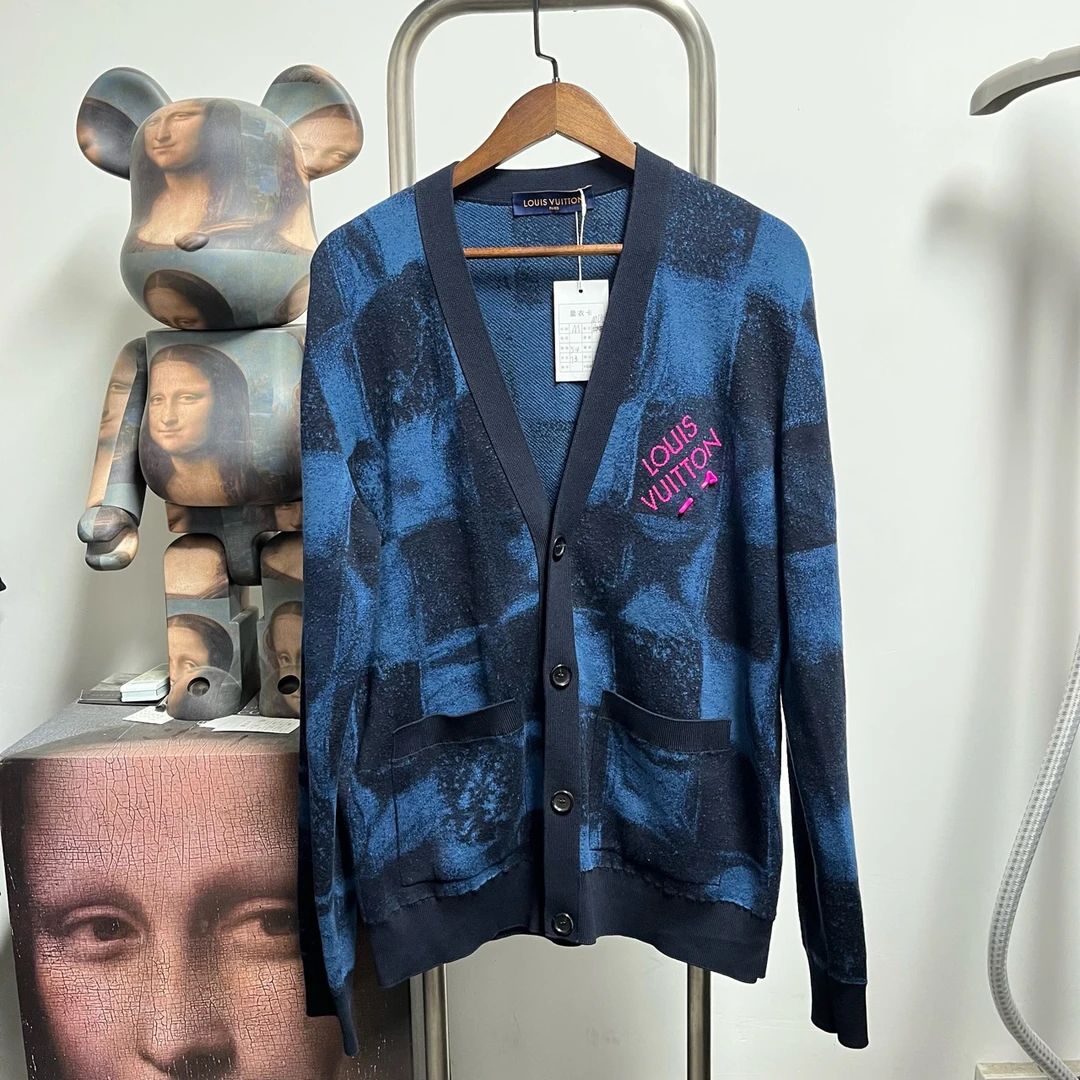 99新 LouisVuitton/路易威登 别针开衫M1312尺码：M衣长73胸围54