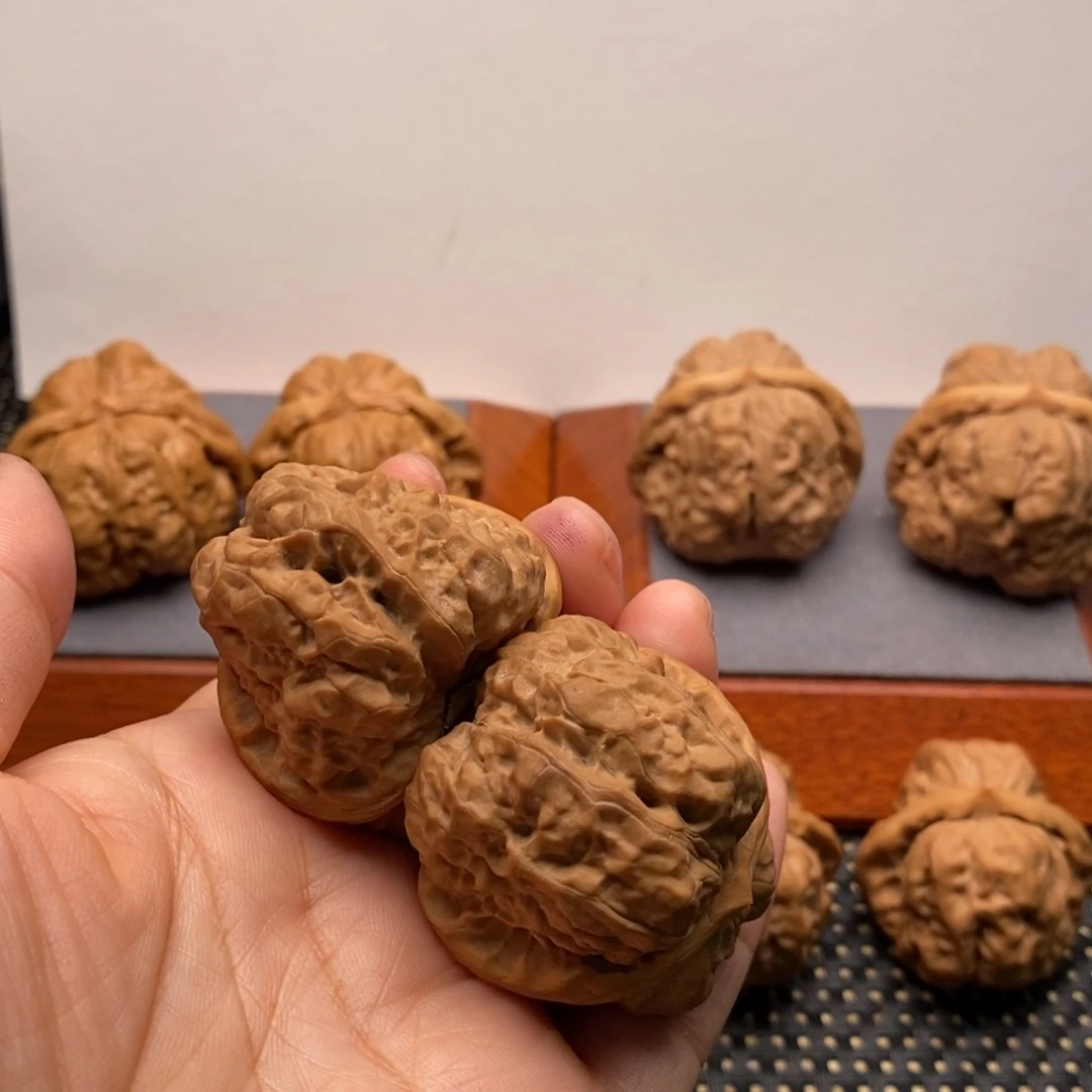 文玩核桃把件白茬边39左右