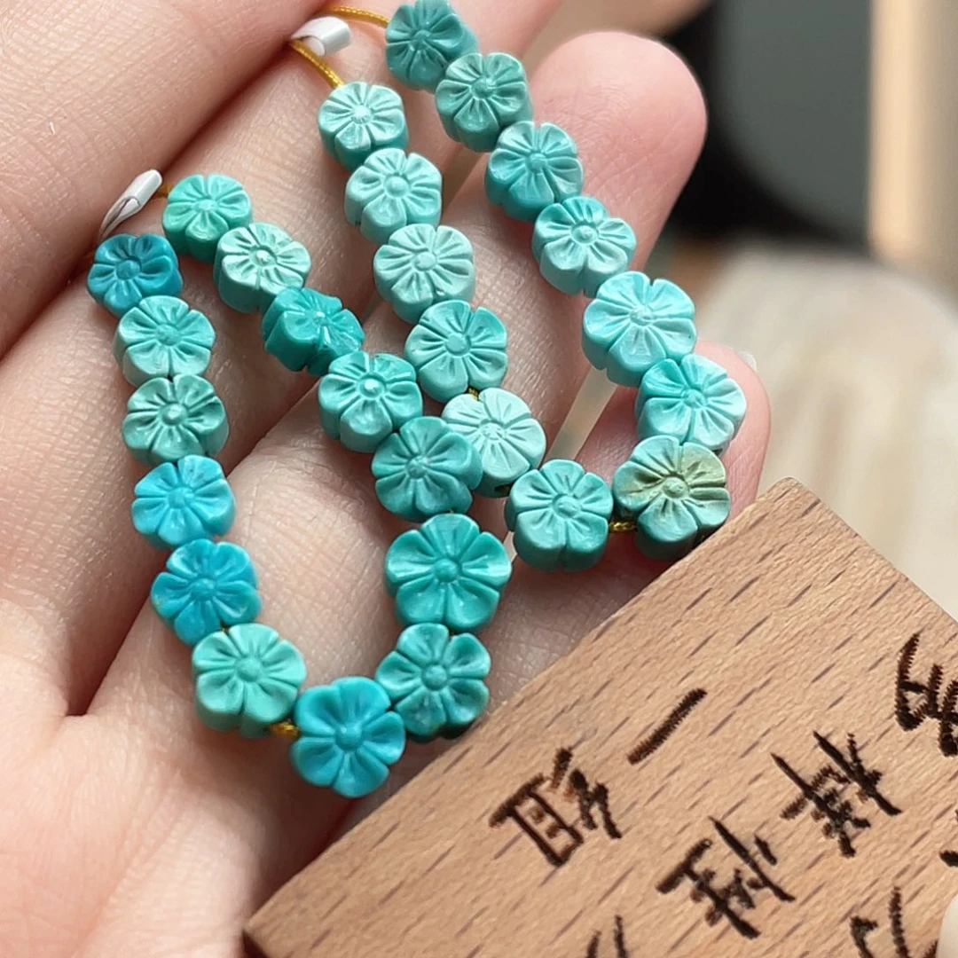 绿松石未镶嵌颈饰