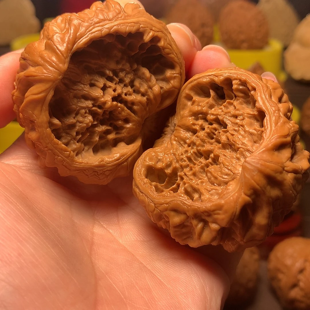 文玩核桃吊坠聚宝盆50左右