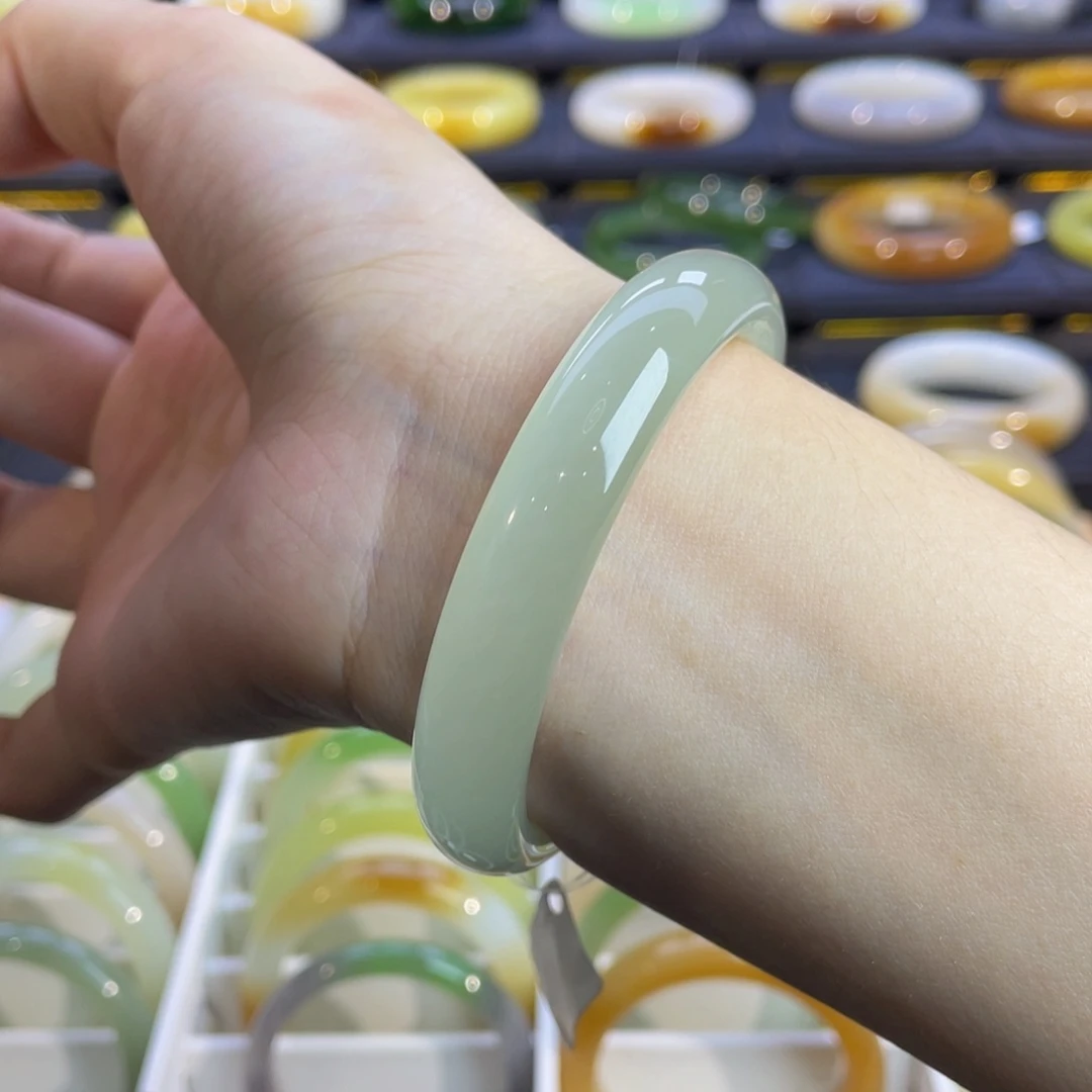 和田玉未镶嵌手镯-超漏！猫眼！高冰晴