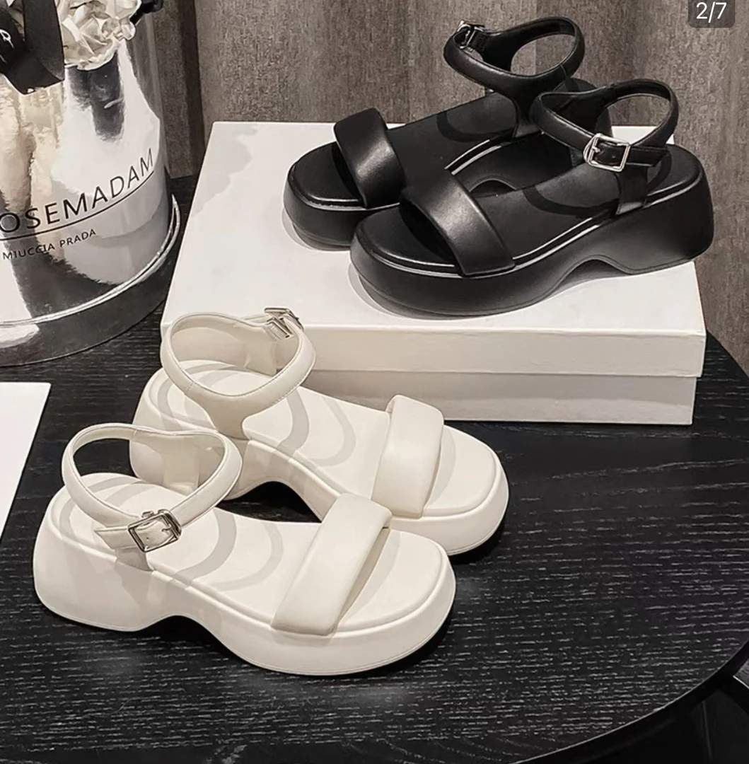 古典卡卡舒服百搭时尚小众坡跟凉鞋