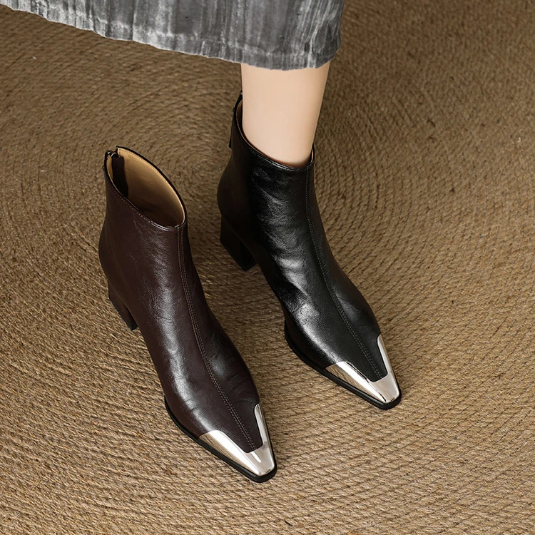 法式真皮金属尖头粗跟短靴女秋冬显瘦高跟马丁靴后拉链短筒瘦瘦靴