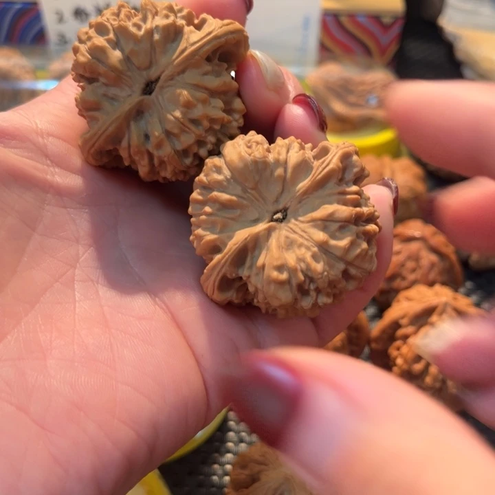 文玩核桃把件官帽