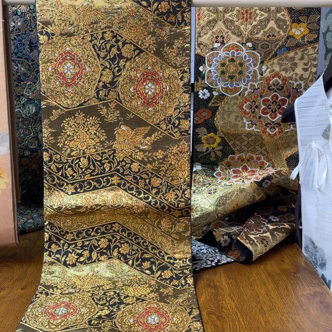 织绣黑金黑金黑金