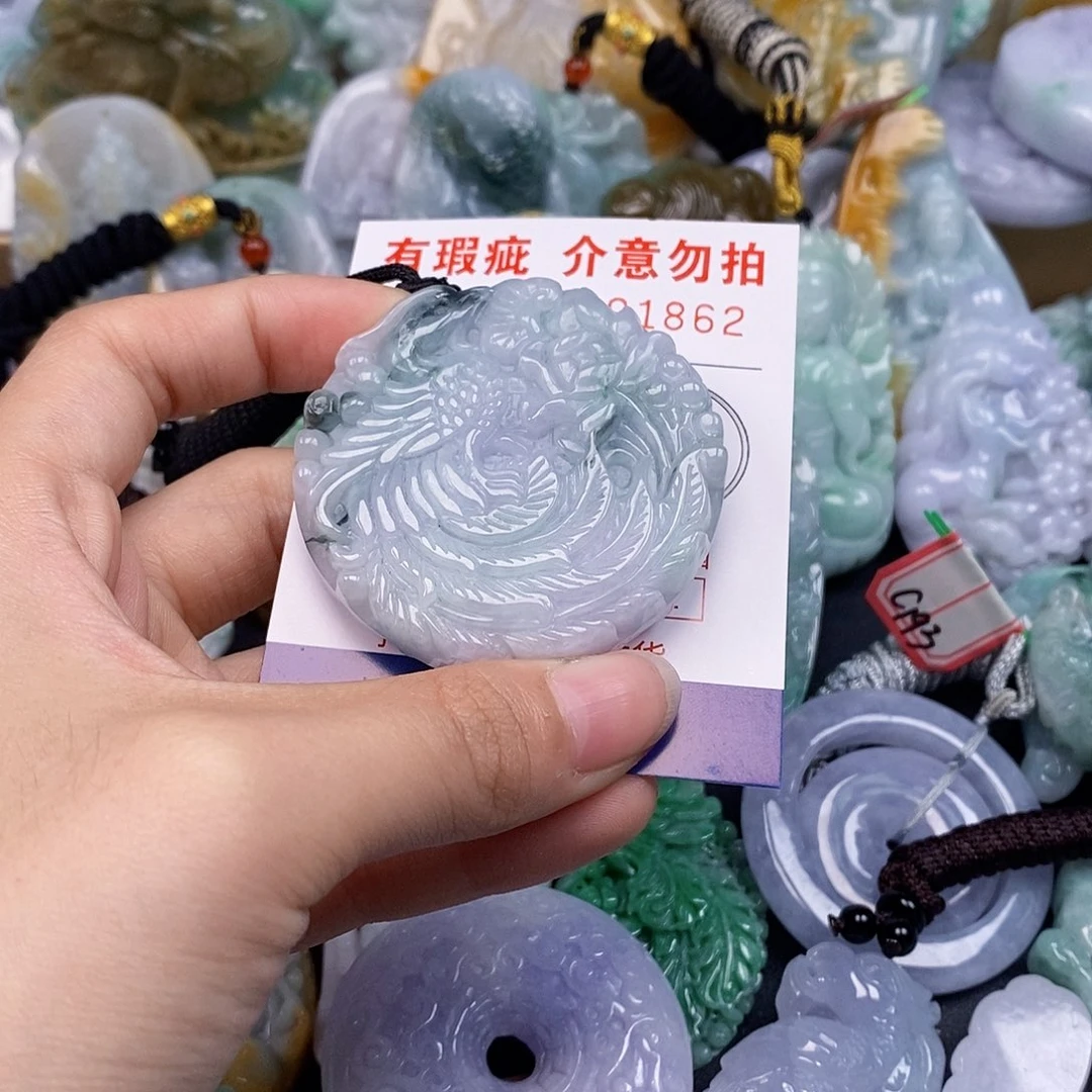 吊坠(不含链)未镶嵌翡翠