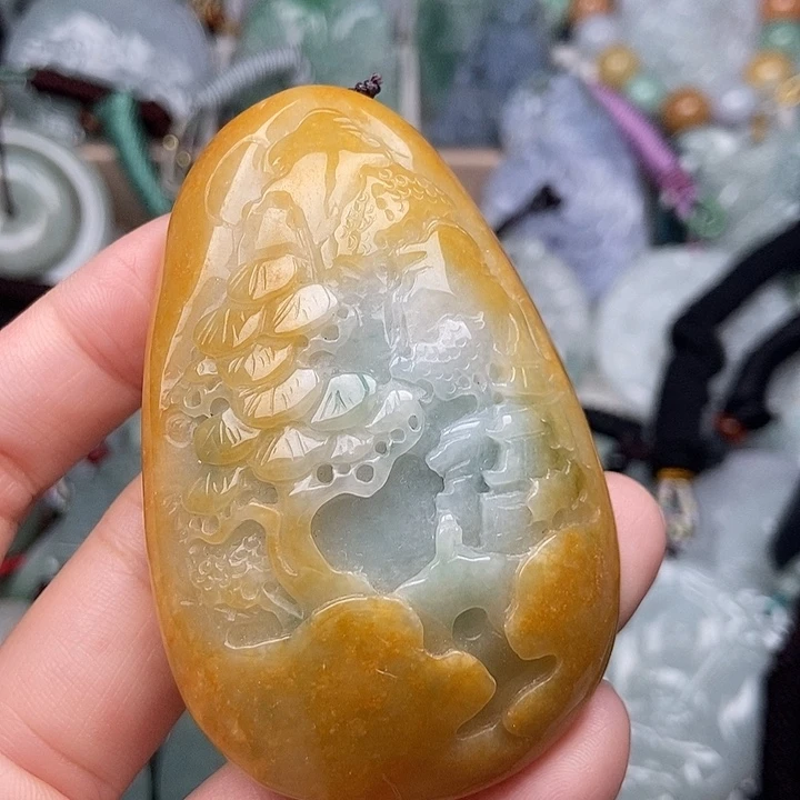 翡翠未镶嵌颈饰翡翠