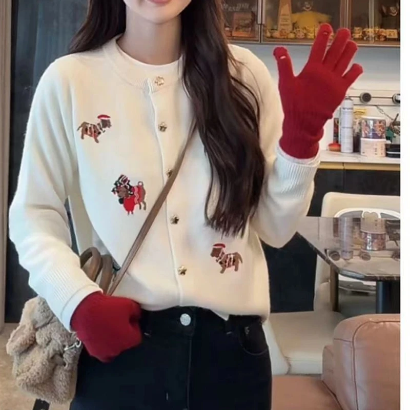 2025秋冬韩系新款简约气质百搭刺绣针织衫新年款女开衫外套H3-83