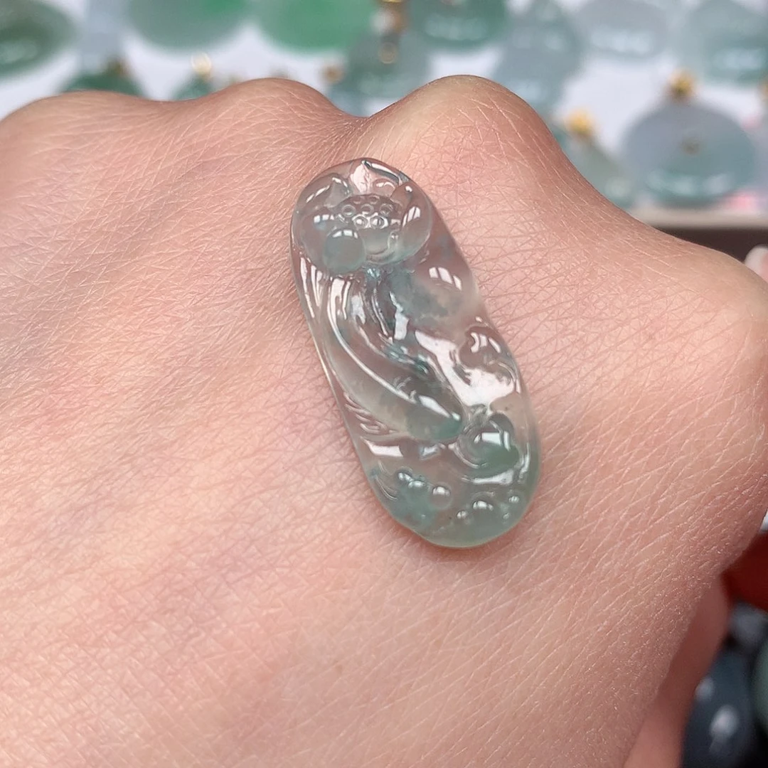 翡翠颈饰未镶嵌吊坠