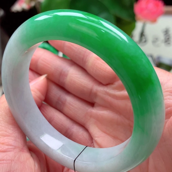 翡翠未镶嵌手镯天然翡翠手镯