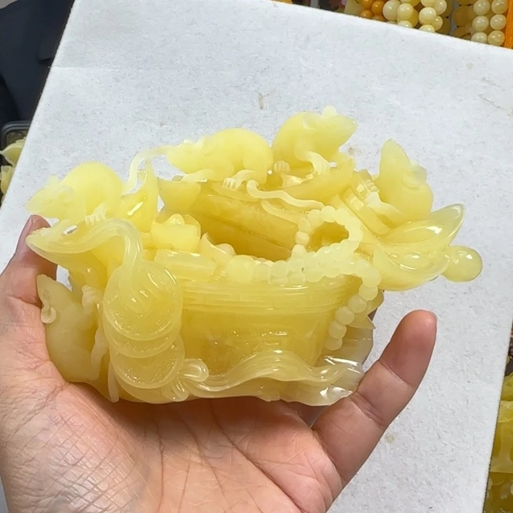 蜜蜡珠宝奇石未镶嵌