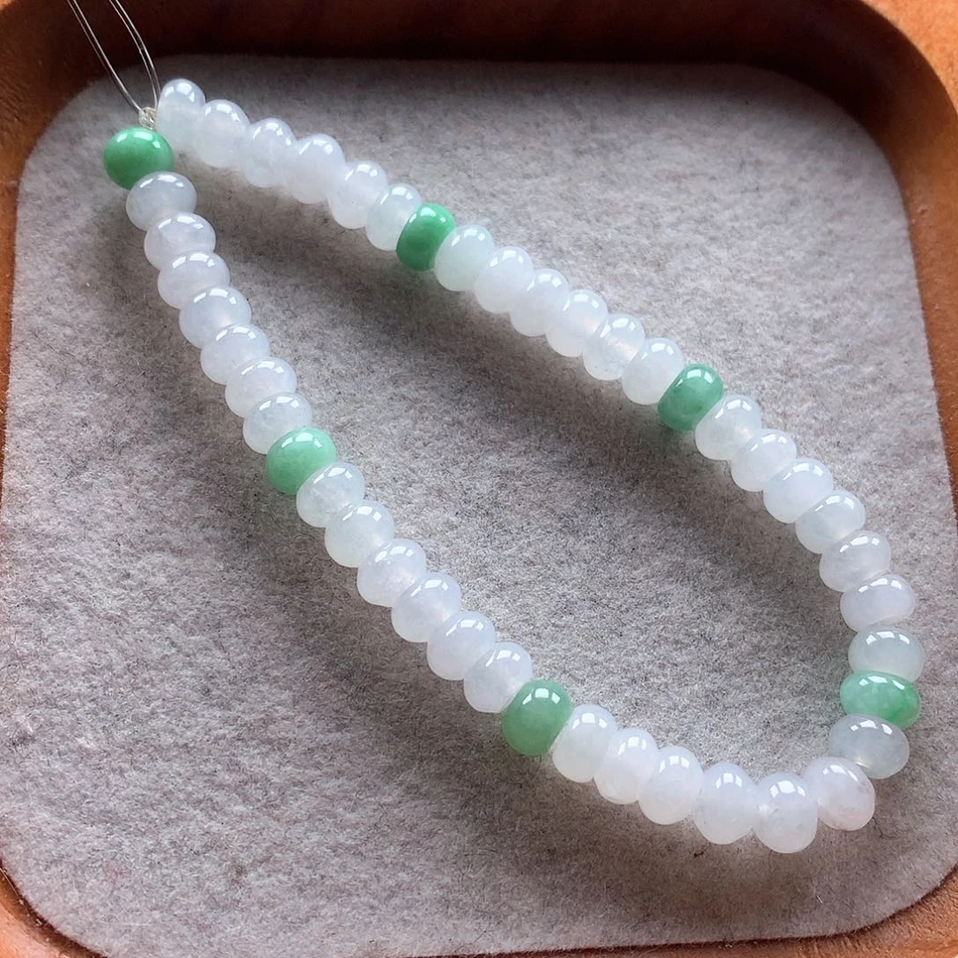 翡翠未镶嵌手串股珠双色5.6