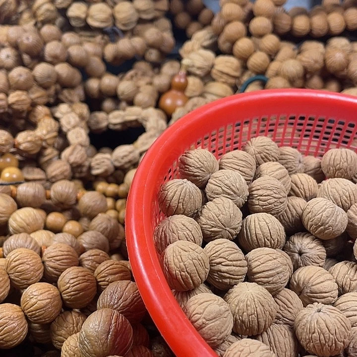 Z***.猴头核桃手串猴头核桃