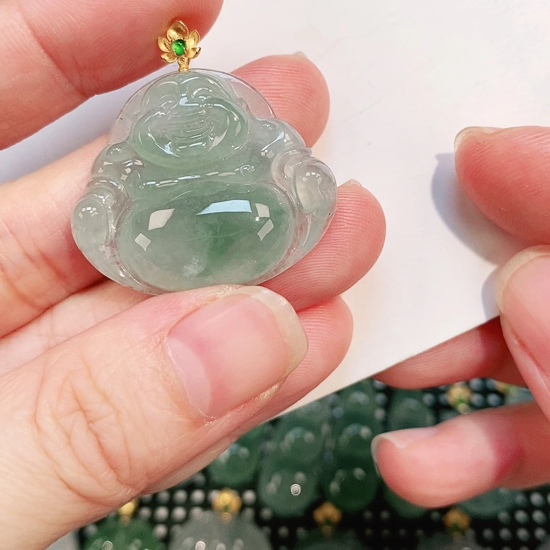 翡翠颈饰18K金镶嵌吊坠