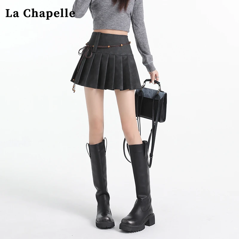 拉夏贝尔黑色PU皮百褶短裙女2025年小皮裙大波浪一摇一摆真像样