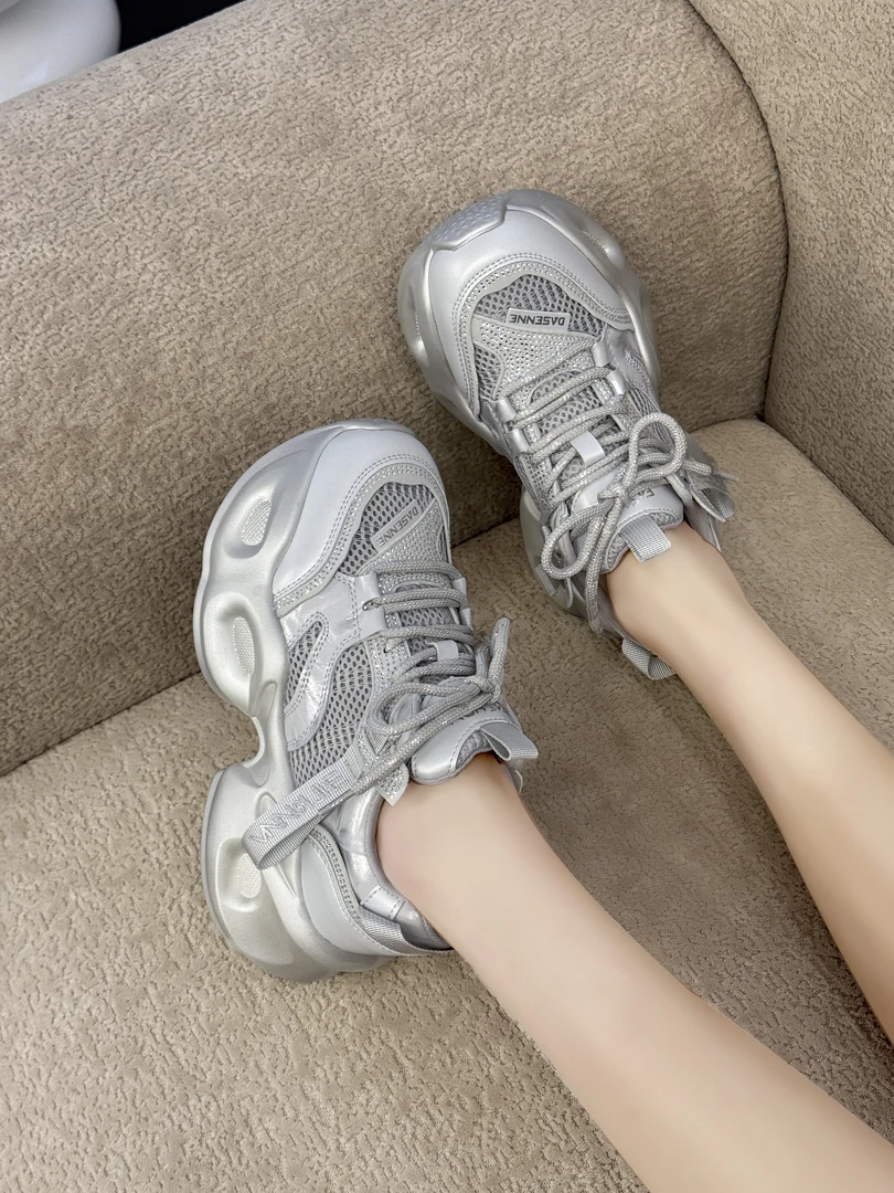 2025新款夏季薄款网鞋女银色厚底运动休闲鞋子