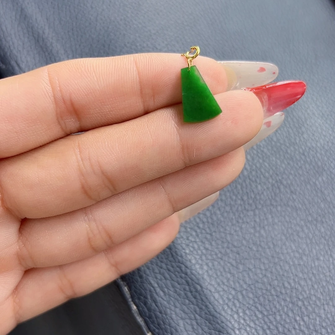 颈饰18K金镶嵌翡翠翡翠