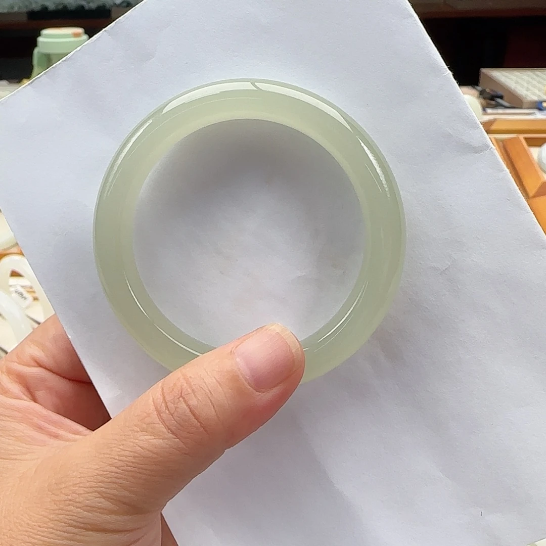 未镶嵌手镯和田玉52.53