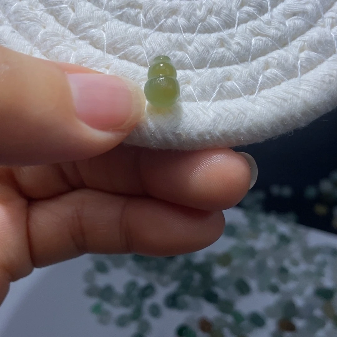 定制翡翠未镶嵌翡翠9.5**6.3危