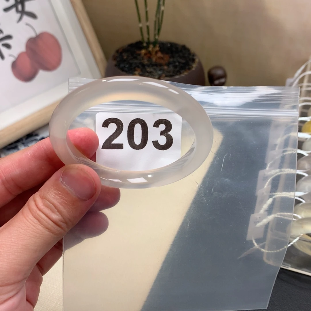 玛瑙/玉髓手镯未镶嵌203