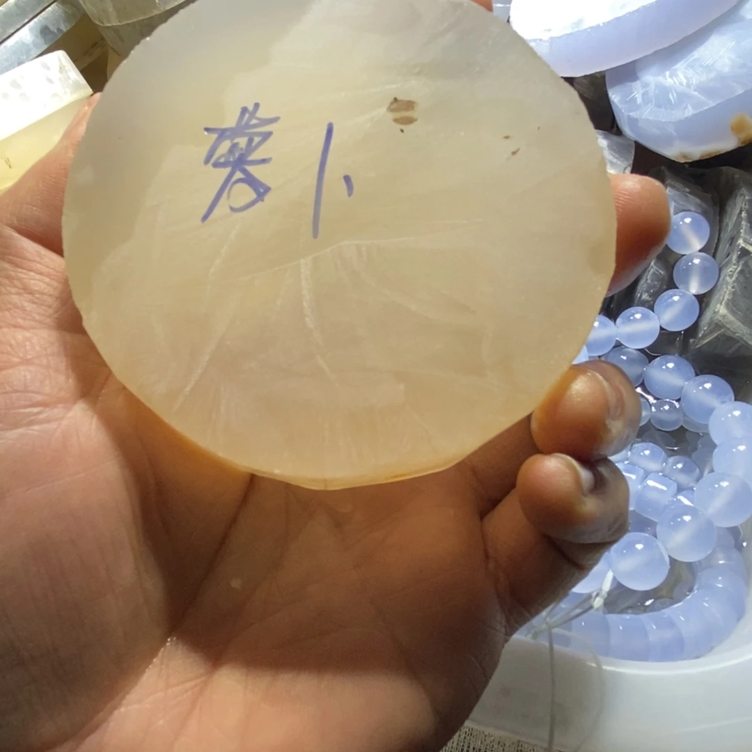 萝***o玛瑙/玉髓未镶嵌珠宝半成品