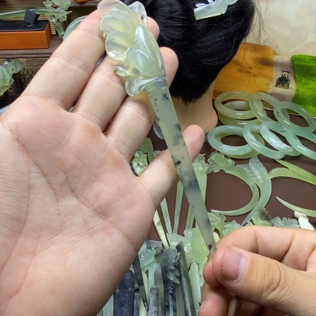 蛇纹石玉未镶嵌发饰