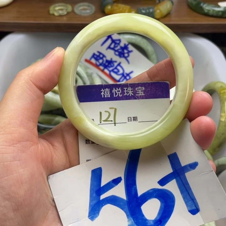 未镶嵌蛇纹石玉手镯