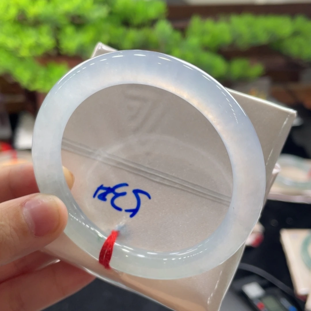 翡翠未镶嵌手镯7号