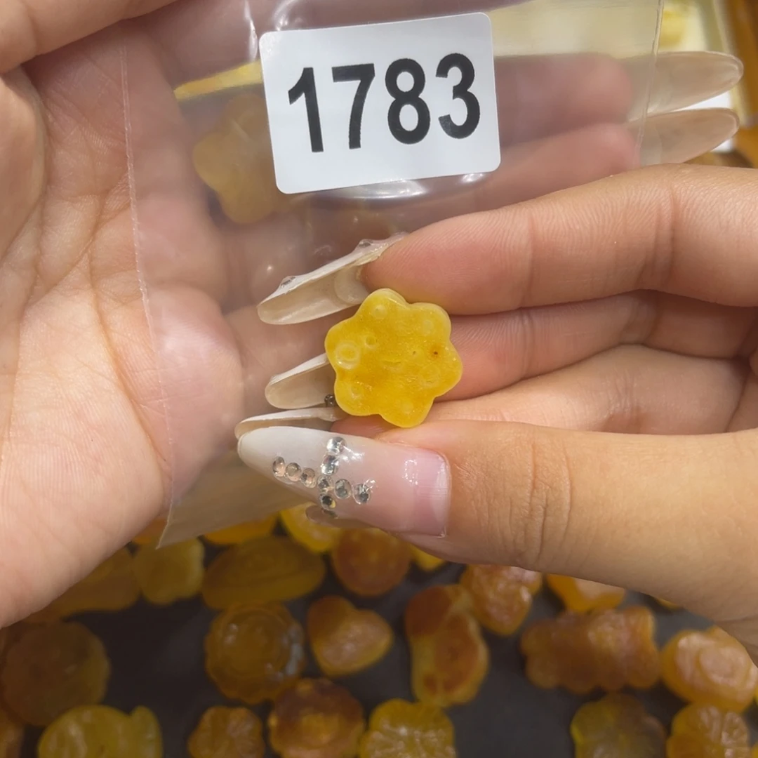 欢***6琥珀未镶嵌珠宝奇石