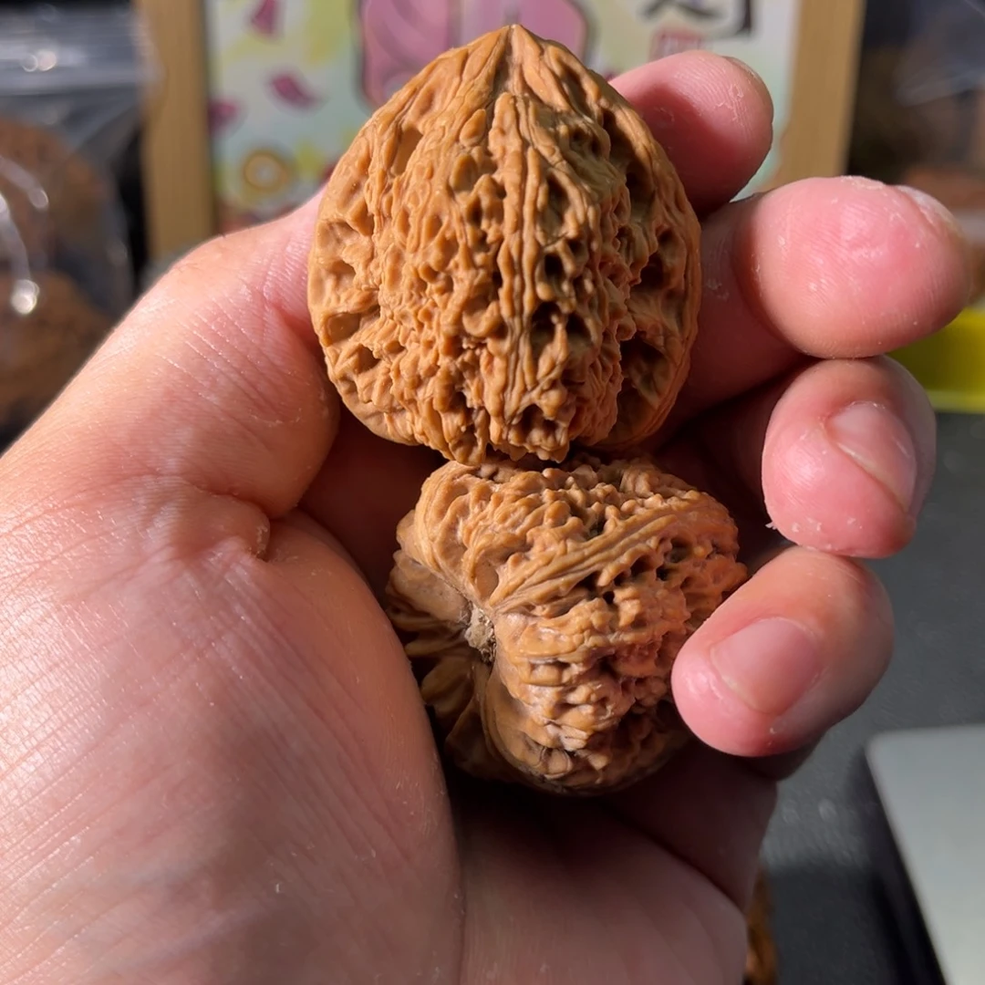 文玩核桃吊坠Y****爸南疆