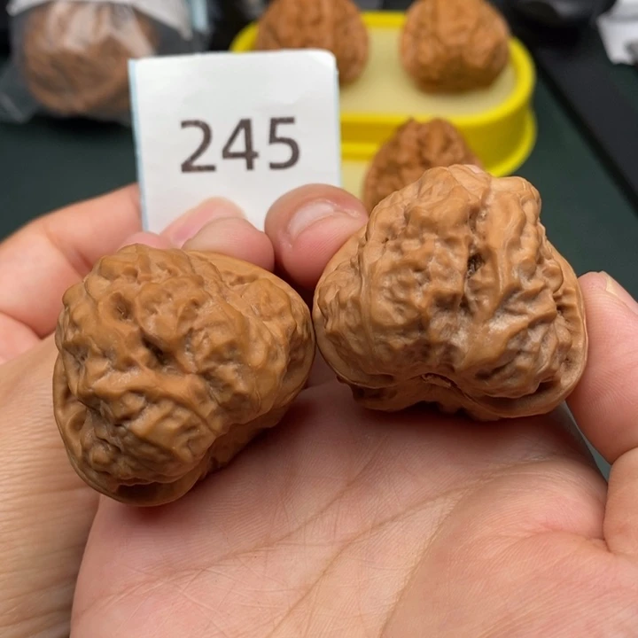 文玩核桃吊坠245号全品哇40