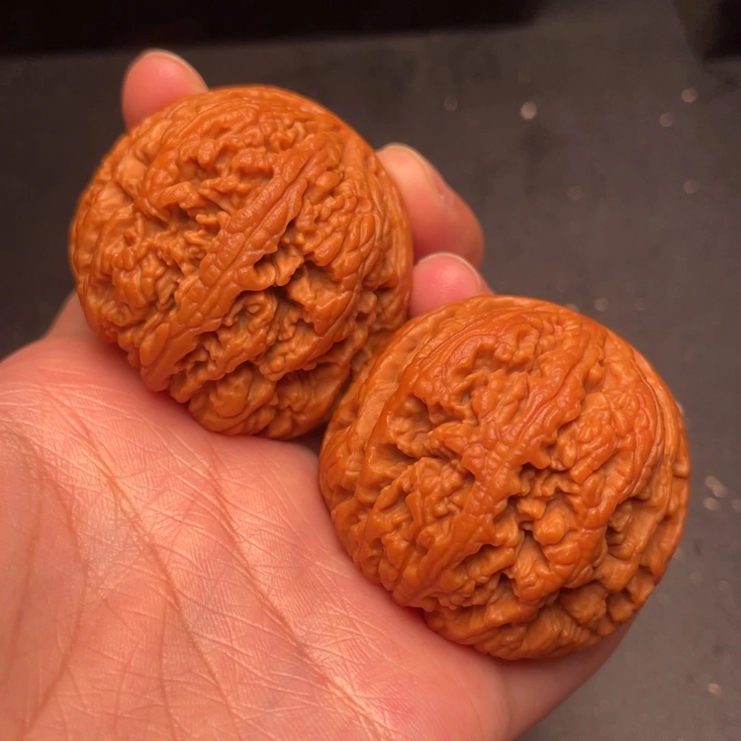 秦岭野生文玩核桃