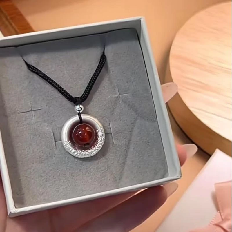 铜合金布艺项链 平安扣加相思豆项链百搭时尚气质情侣情人节首饰