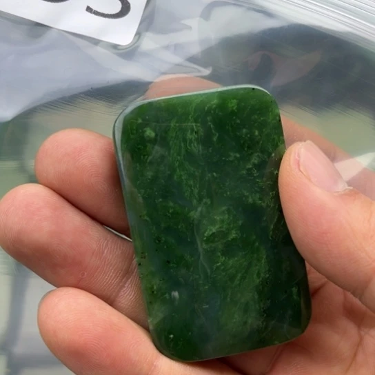 和田玉未镶嵌珠宝半成品