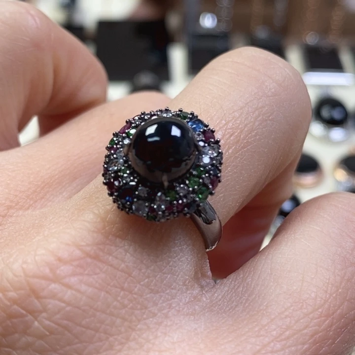 翡翠戒指18K金镶嵌缅甸天然翡翠墨翠