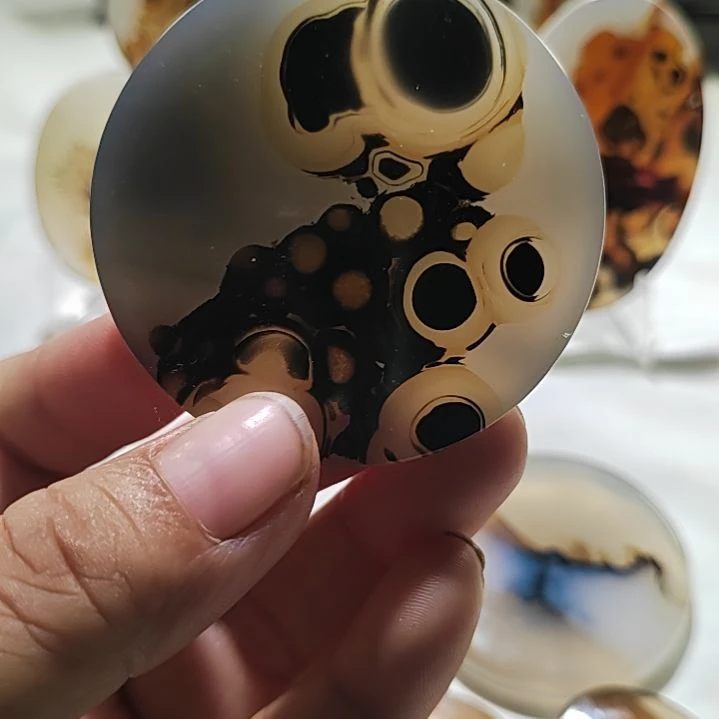 未镶嵌颈饰玛瑙/玉髓