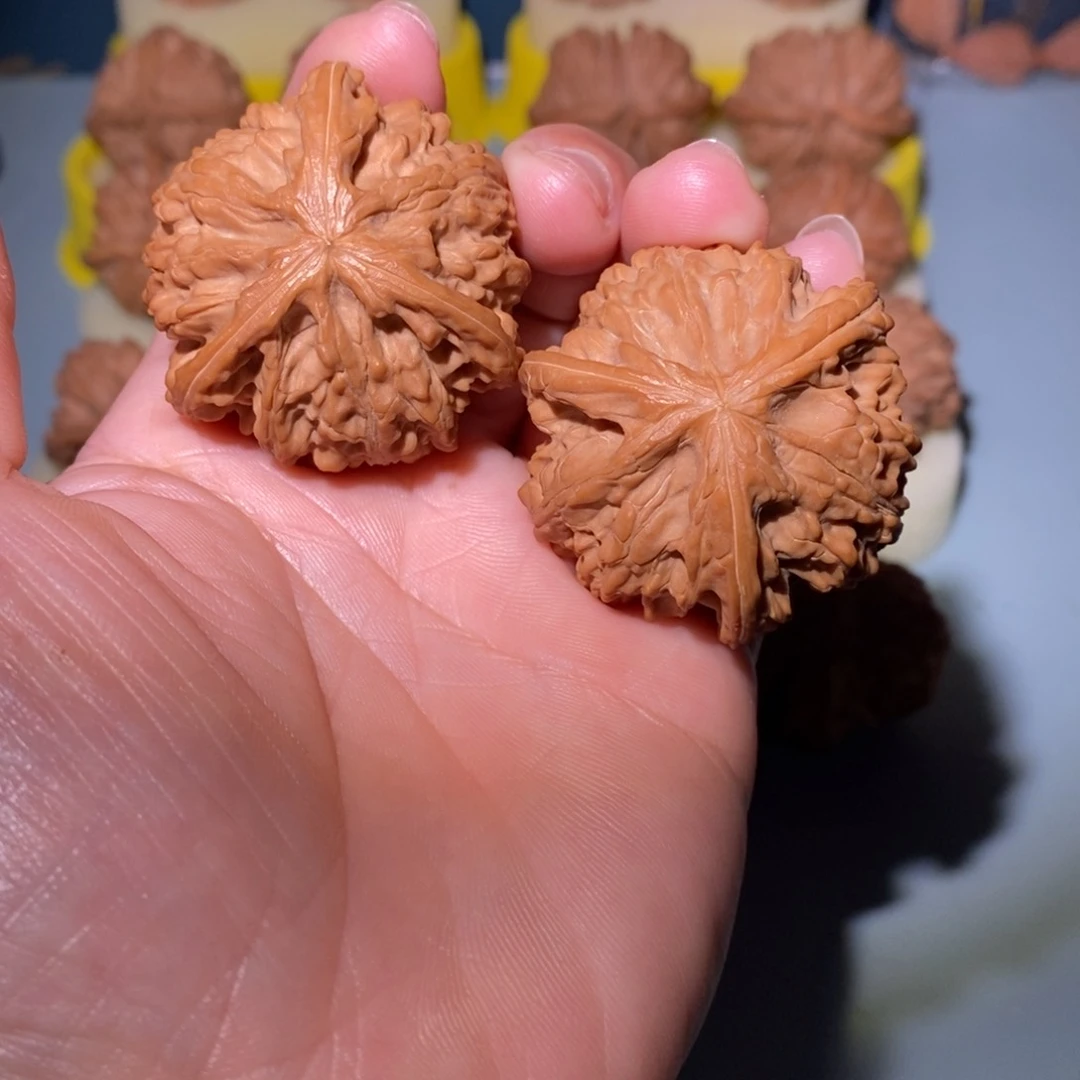 把件文玩核桃?*43玉龙三楞