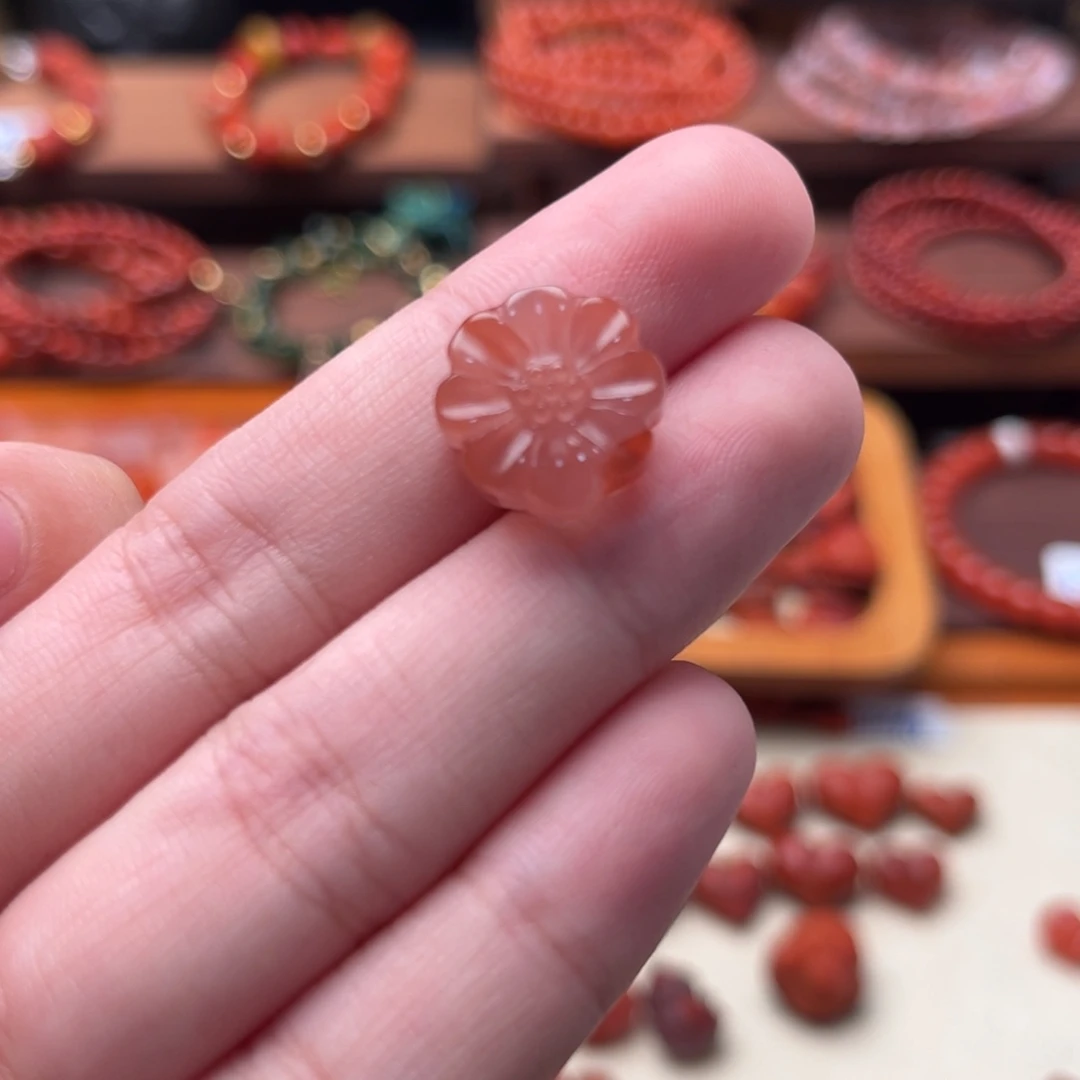 南红玛瑙南红未镶嵌42冰飘雏菊