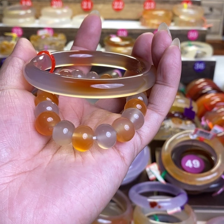 玛瑙/玉髓手镯未镶嵌白***工